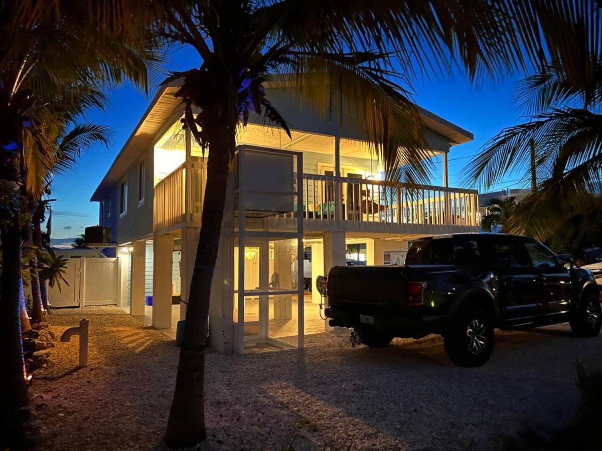 Casa Blue Pelican. Marathon Bagian luar foto